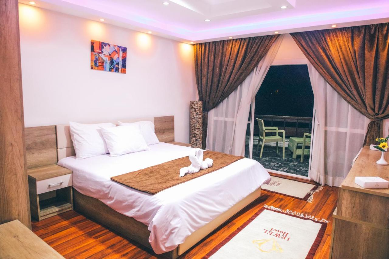Jewel Maadi Cabins And Club Il Il Cairo Esterno foto