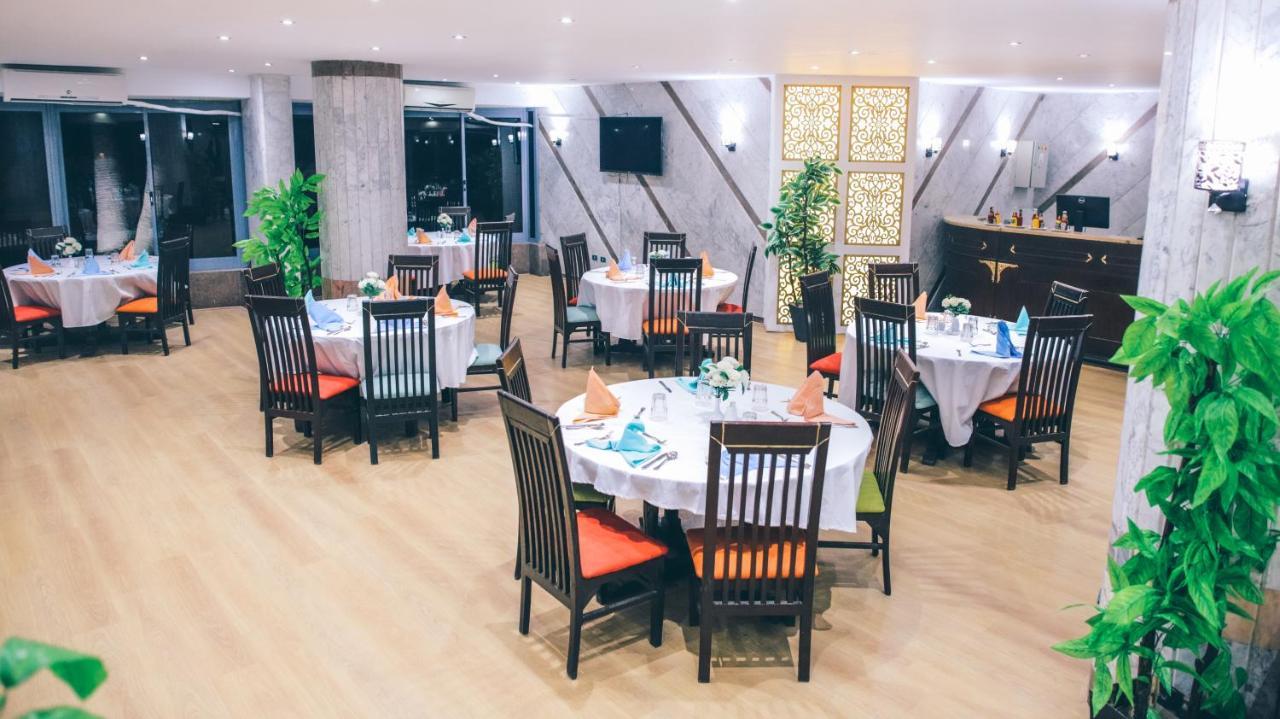 Jewel Maadi Cabins And Club Il Il Cairo Esterno foto